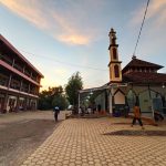 Masjid dan Gedung Kelas